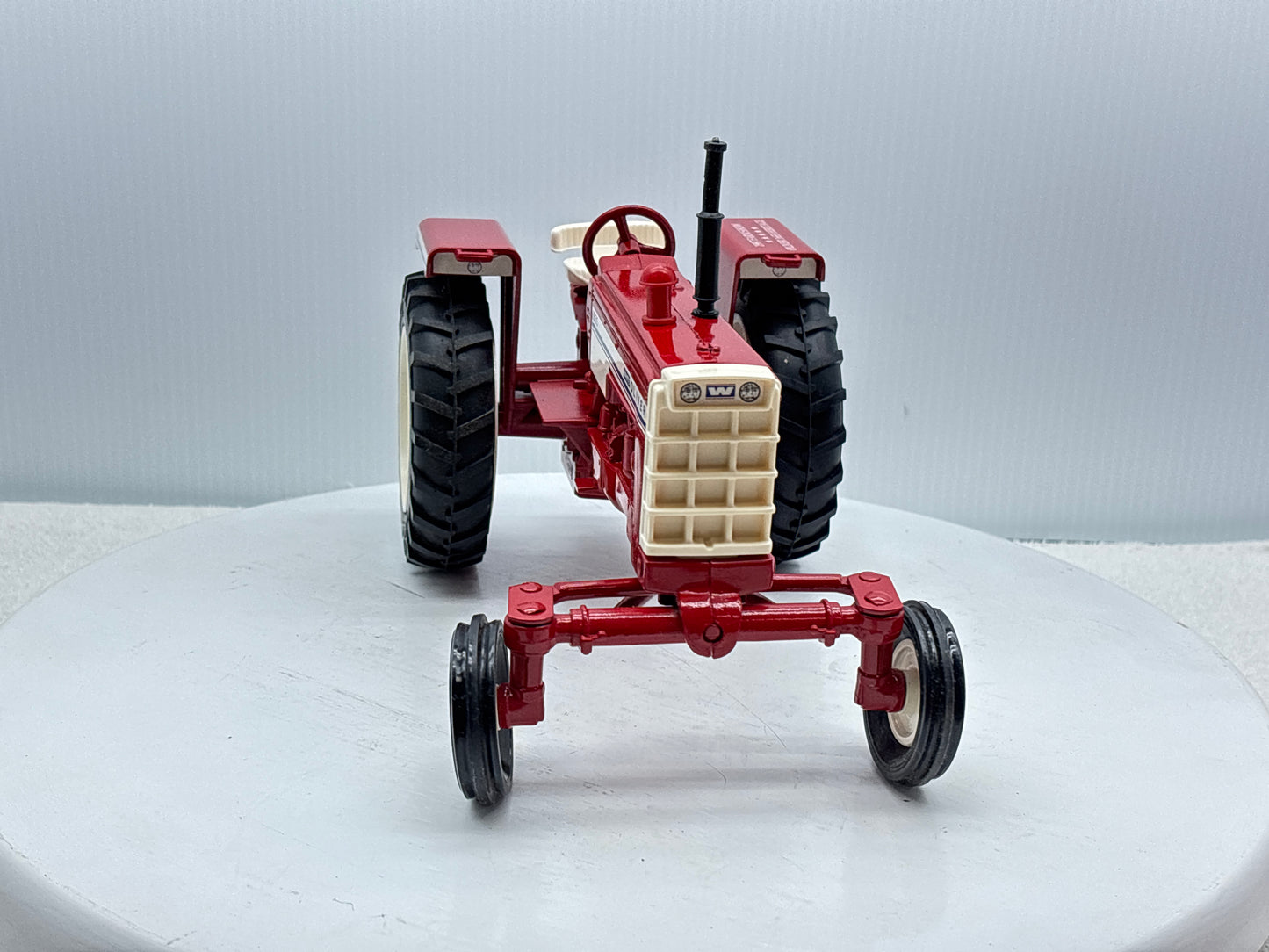 1/16 Oliver 1655 Farm Show Edition