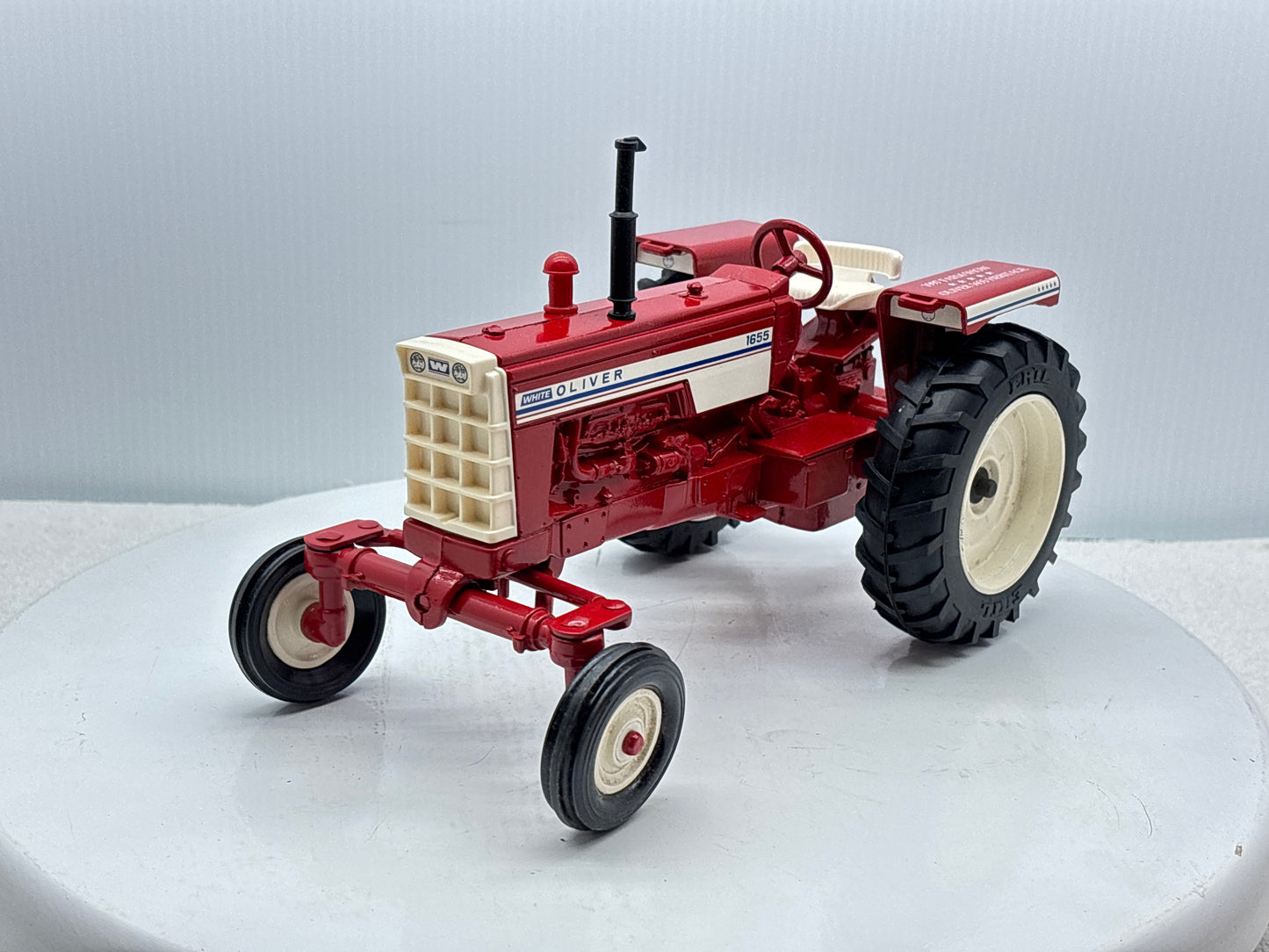 1/16 Oliver 1655 Farm Show Edition