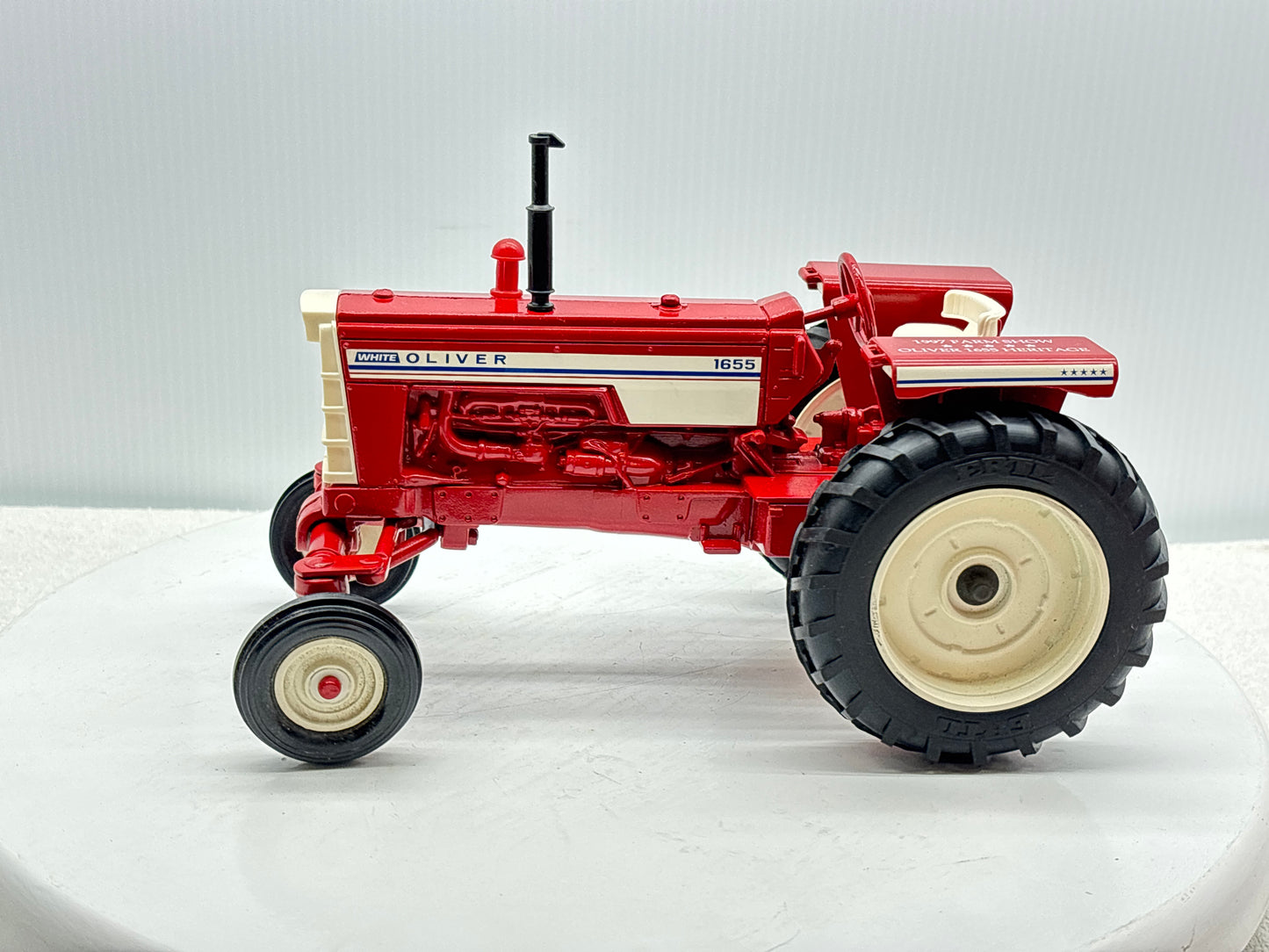 1/16 Oliver 1655 Farm Show Edition