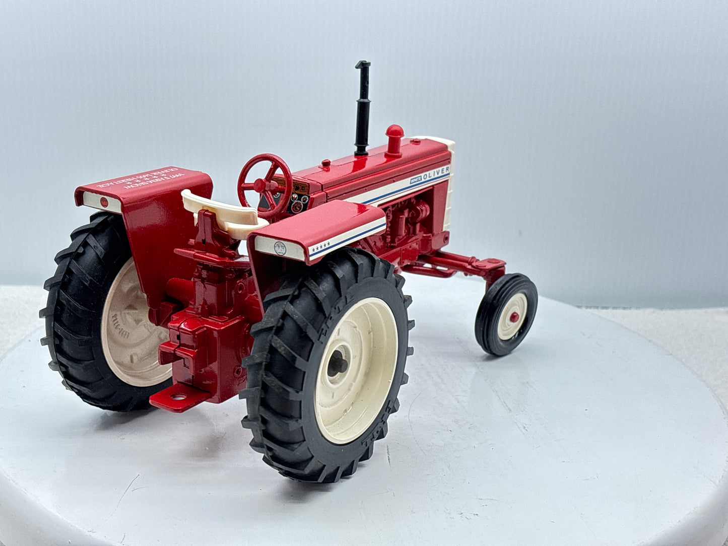 1/16 Oliver 1655 Farm Show Edition