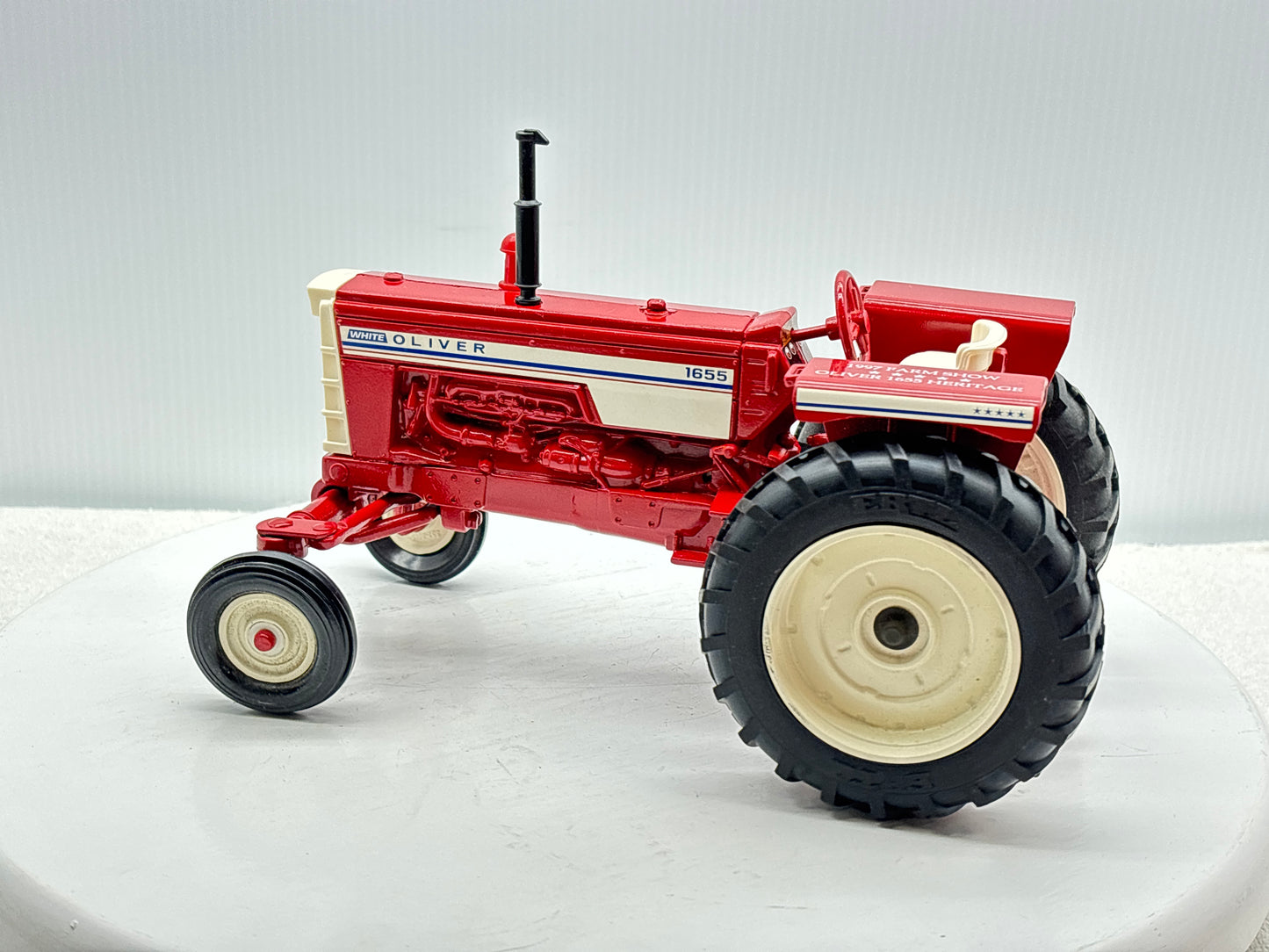 1/16 Oliver 1655 Farm Show Edition