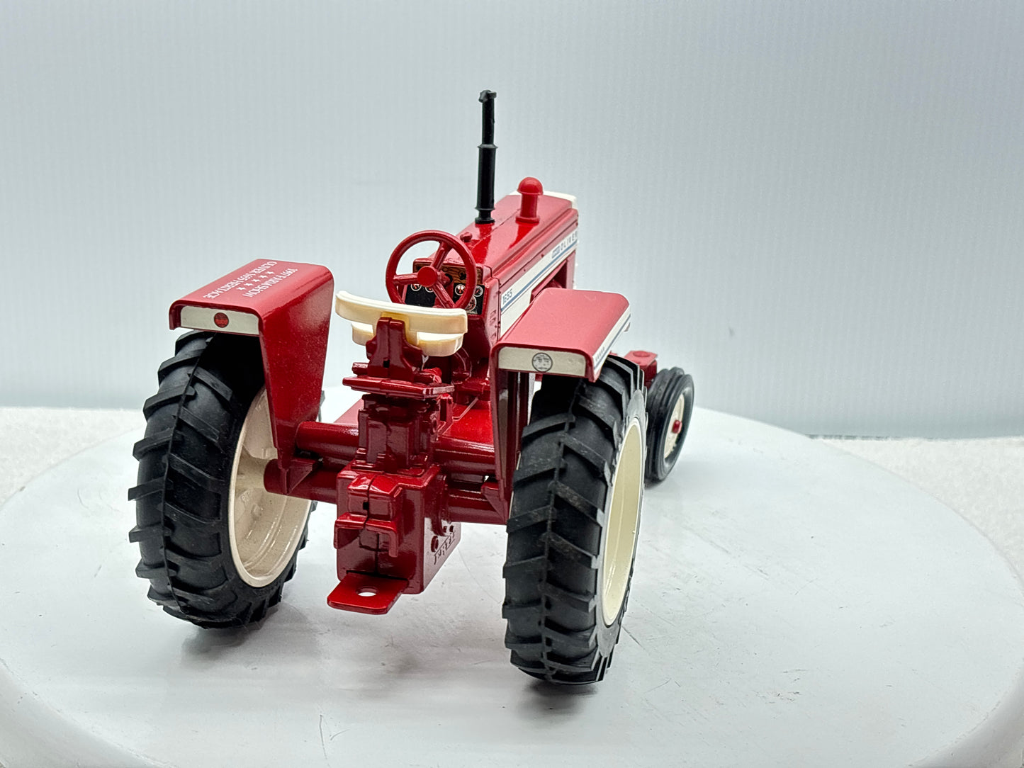 1/16 Oliver 1655 Farm Show Edition