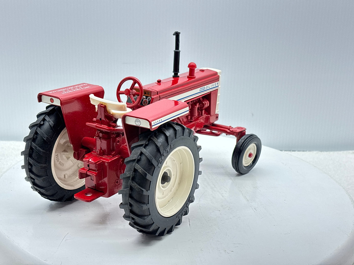 1/16 Oliver 1655 Farm Show Edition