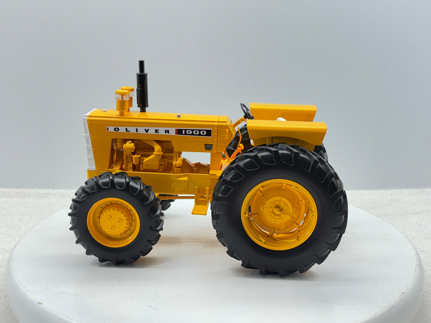1/16 Oliver 1900 Industrial