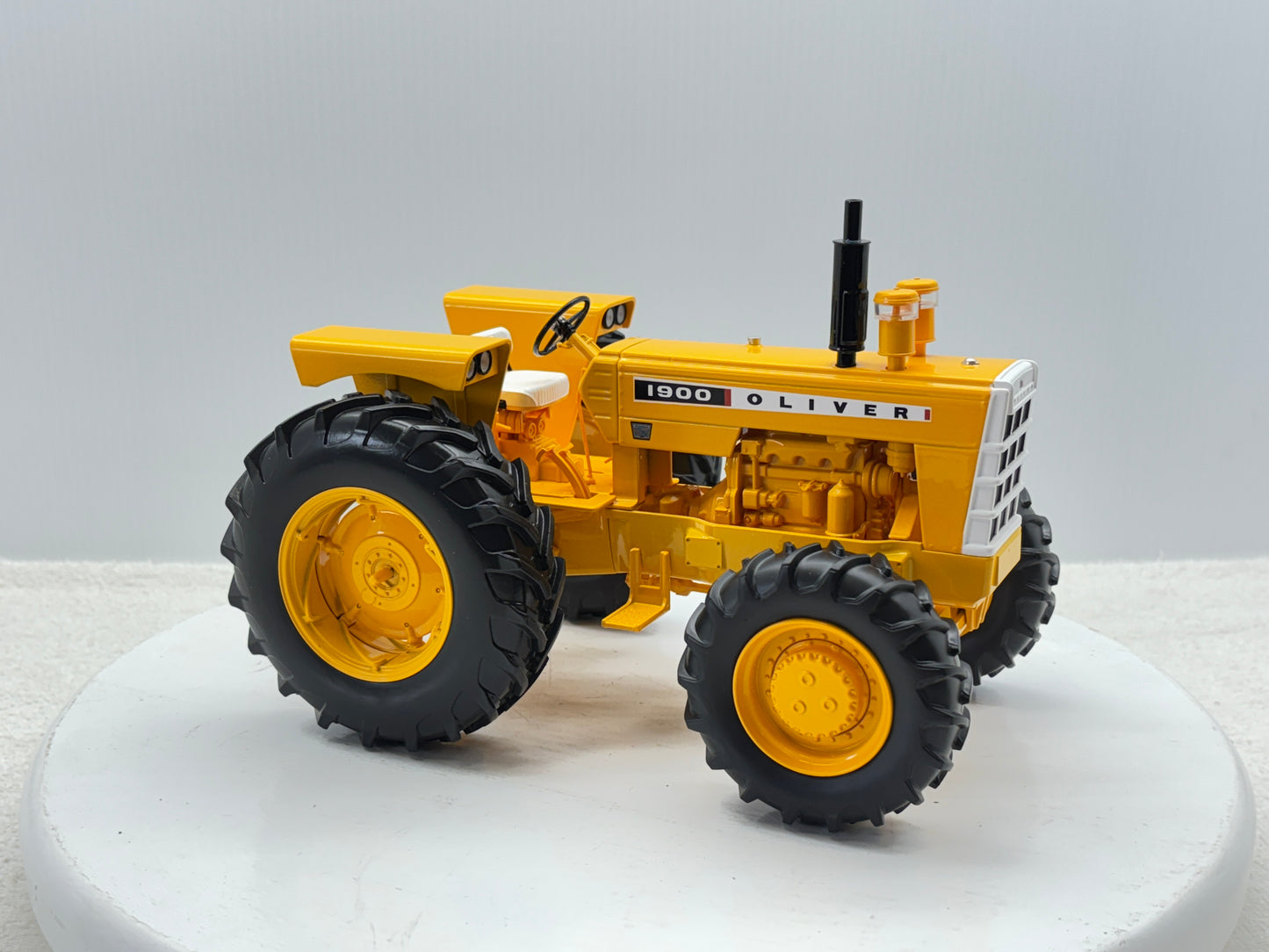 1/16 Oliver 1900 Industrial