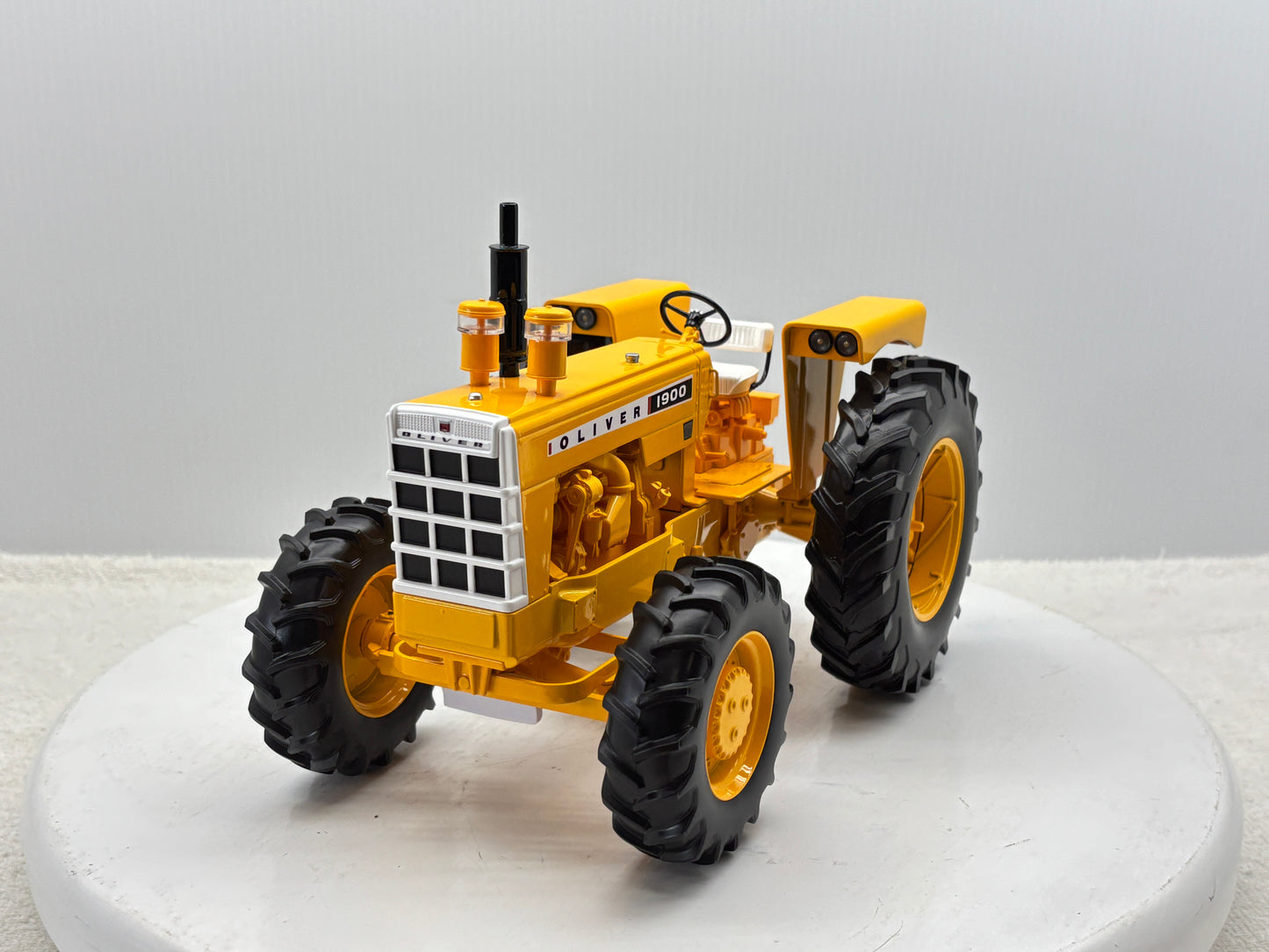 1/16 Oliver 1900 Industrial