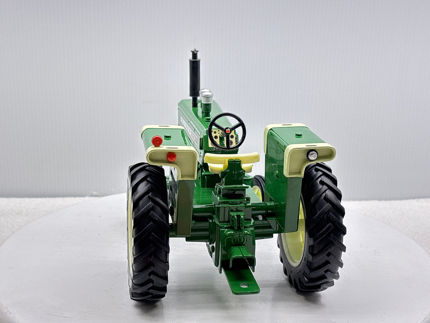 1/16 Oliver 1950-T