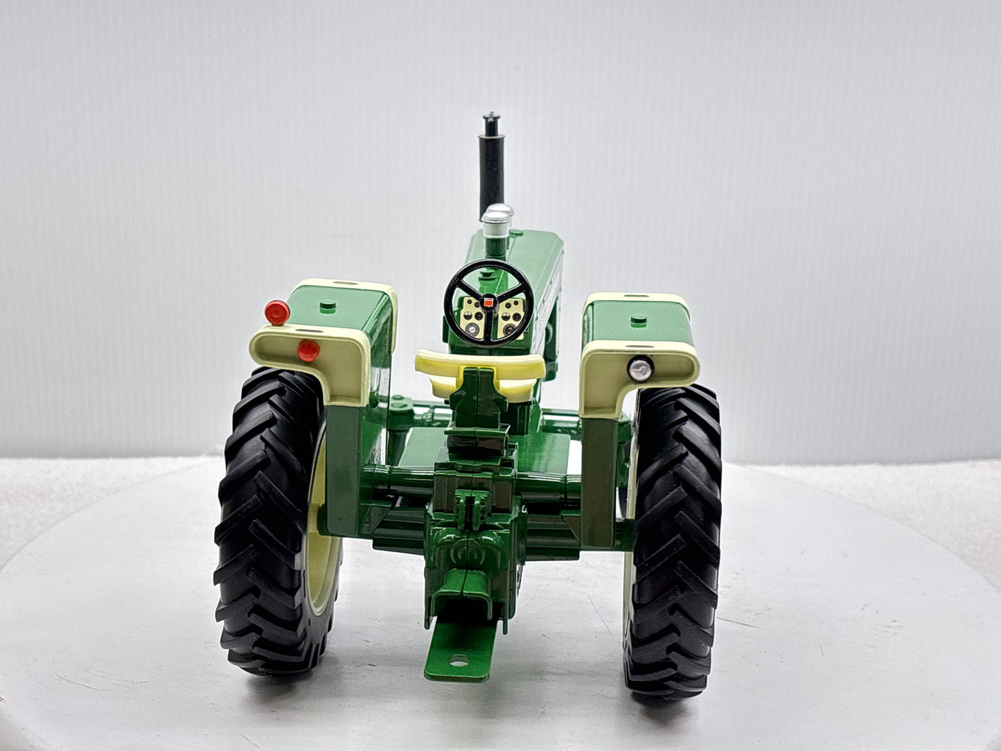 1/16 Oliver 1950-T