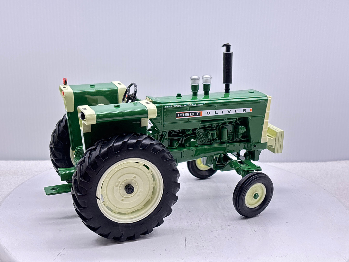 1/16 Oliver 1950-T