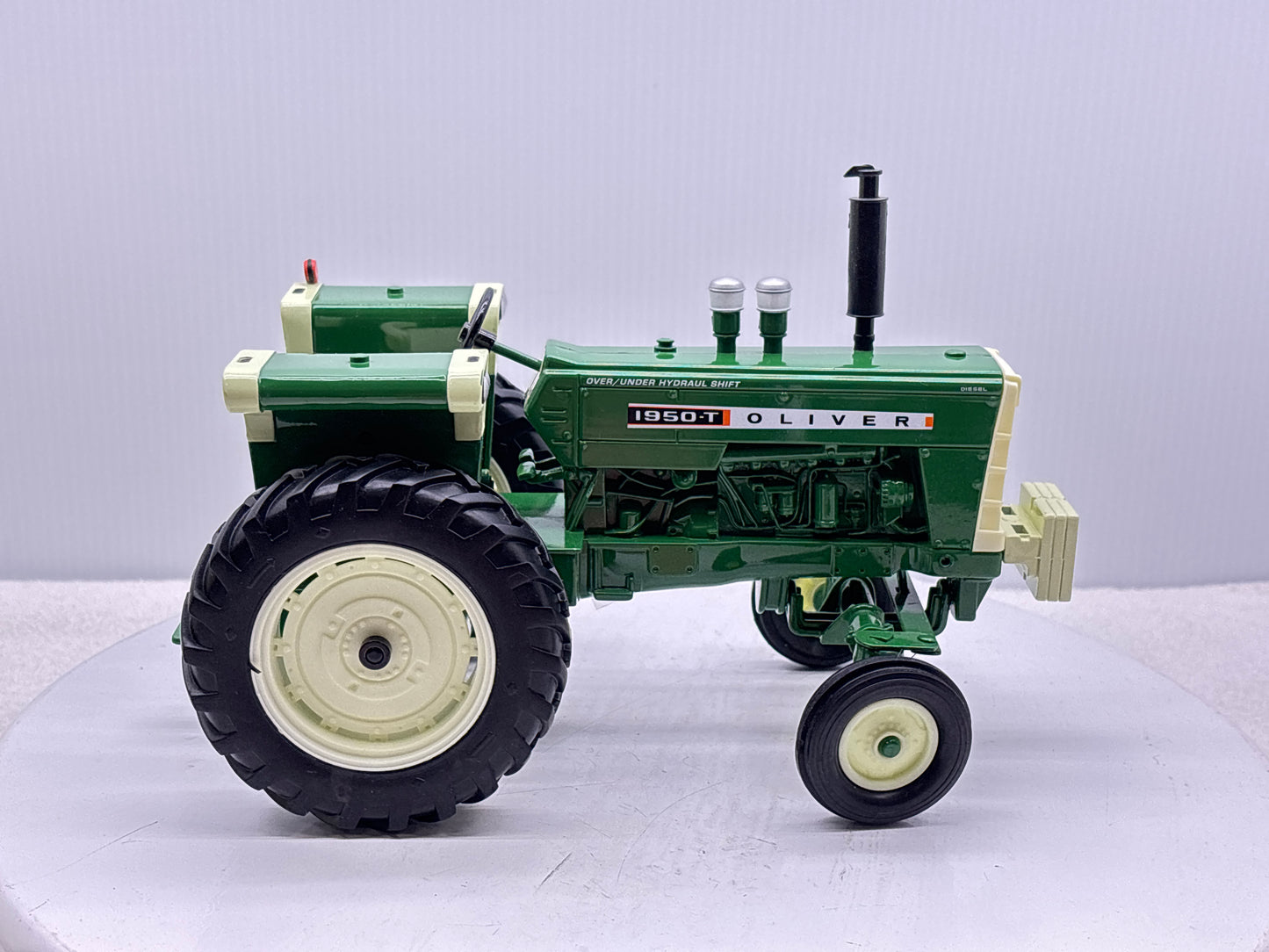 1/16 Oliver 1950-T