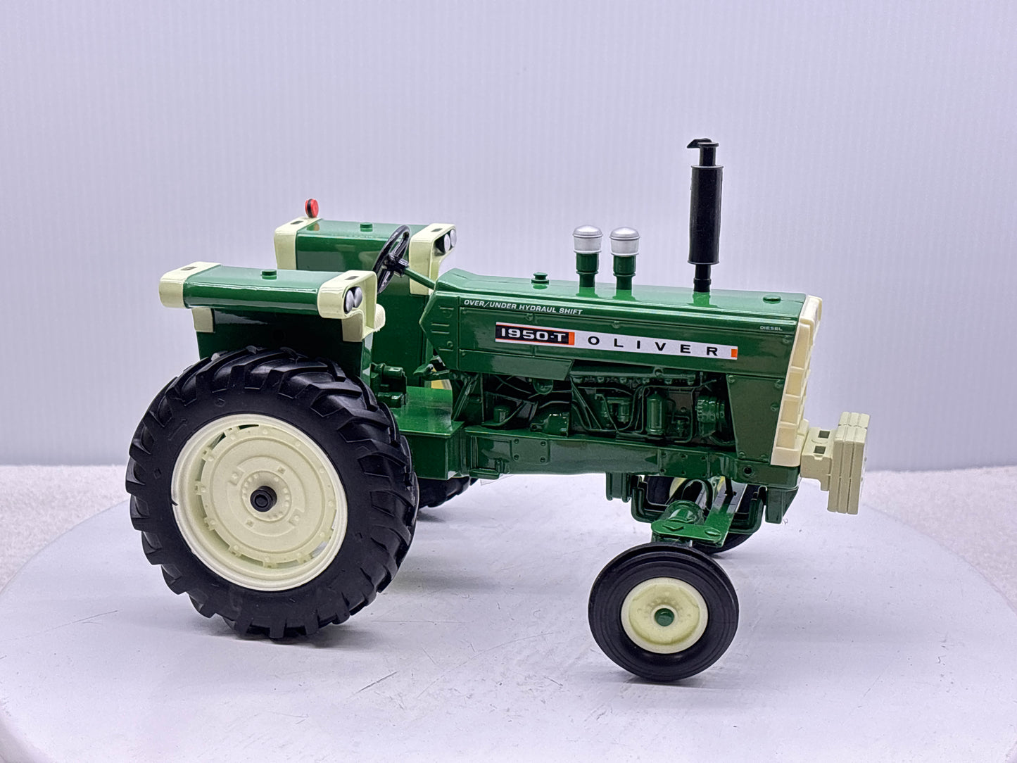 1/16 Oliver 1950-T