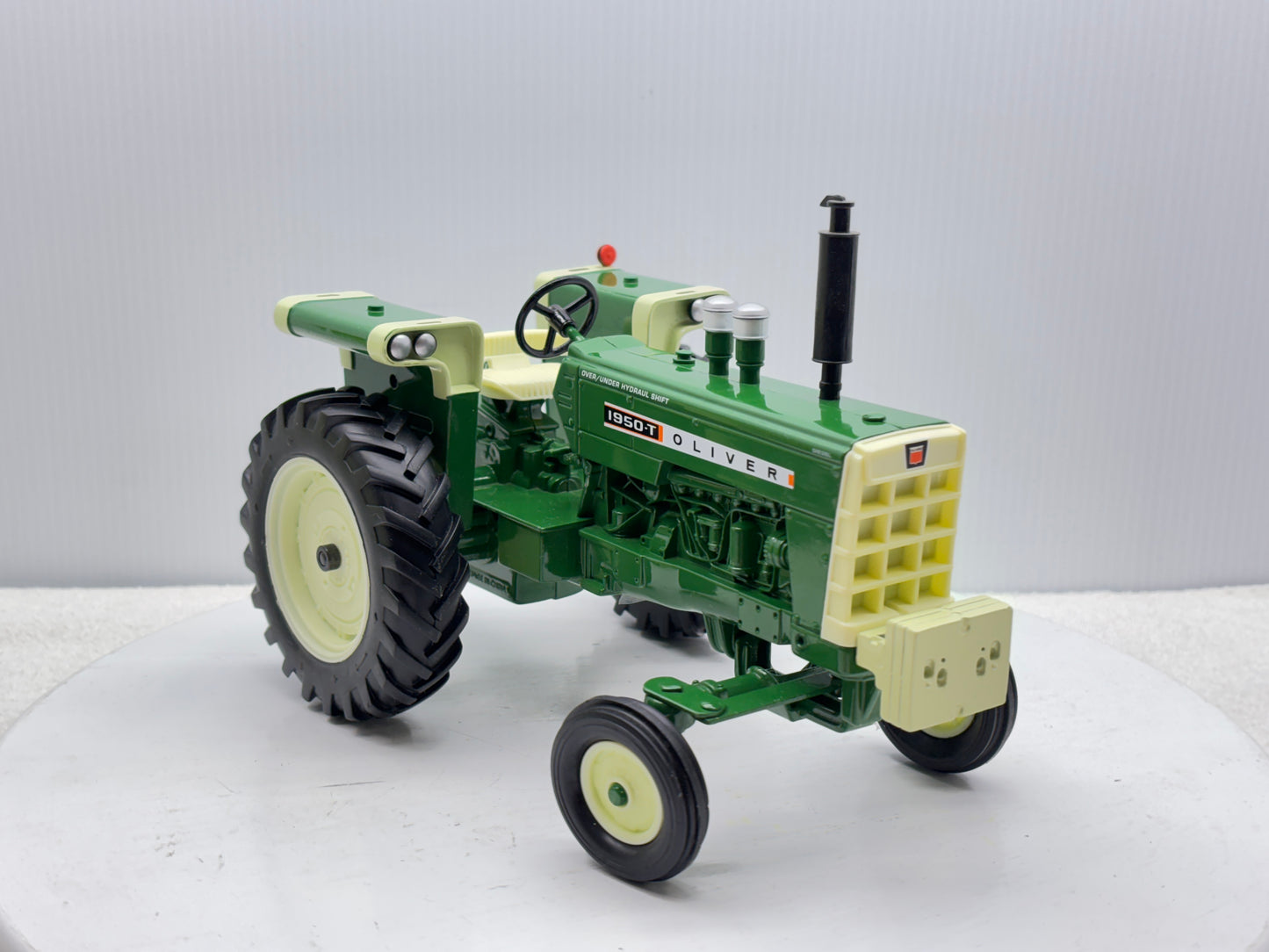 1/16 Oliver 1950-T
