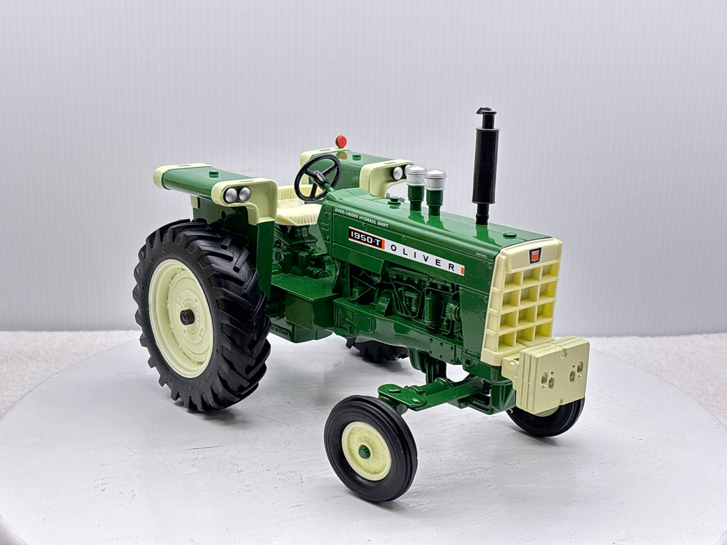 1/16 Oliver 1950-T