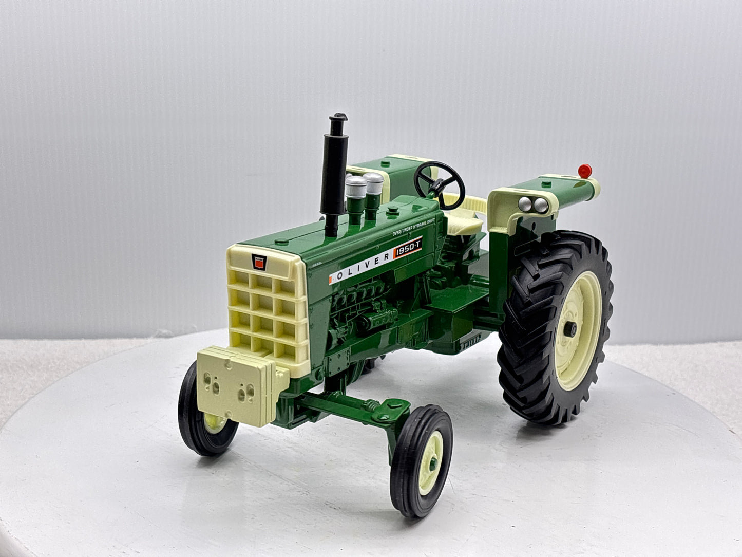 1/16 Oliver 1950-T