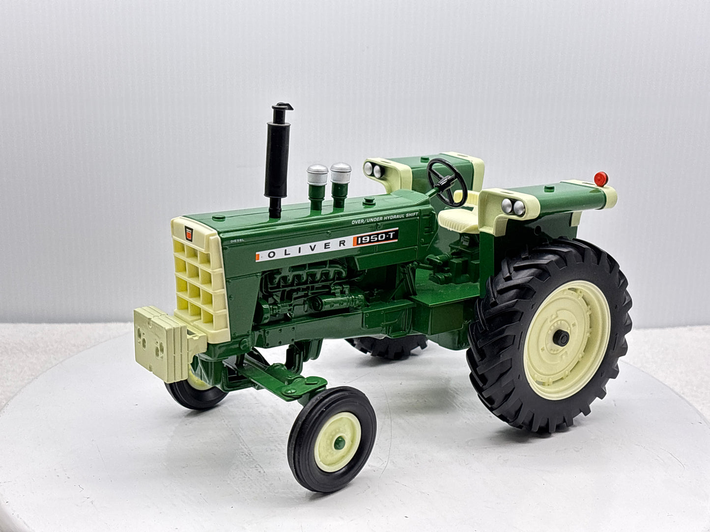 1/16 Oliver 1950-T