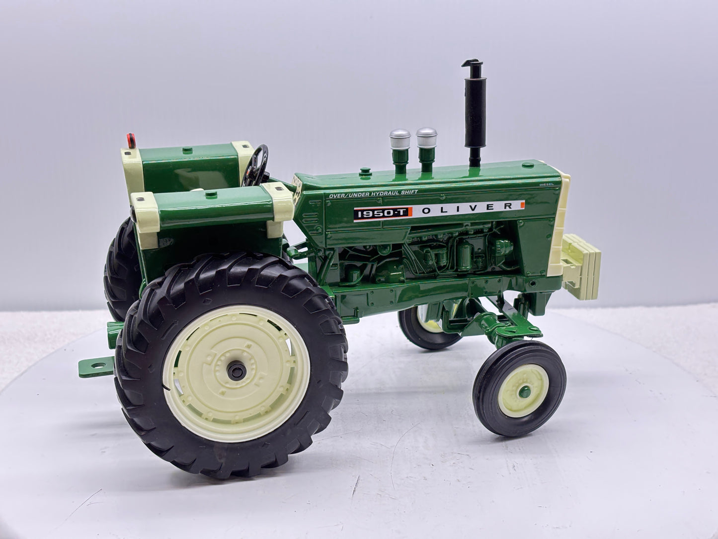 1/16 Oliver 1950-T