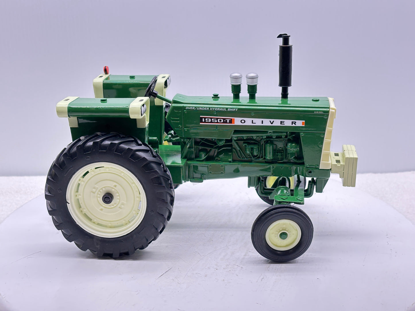 1/16 Oliver 1950-T