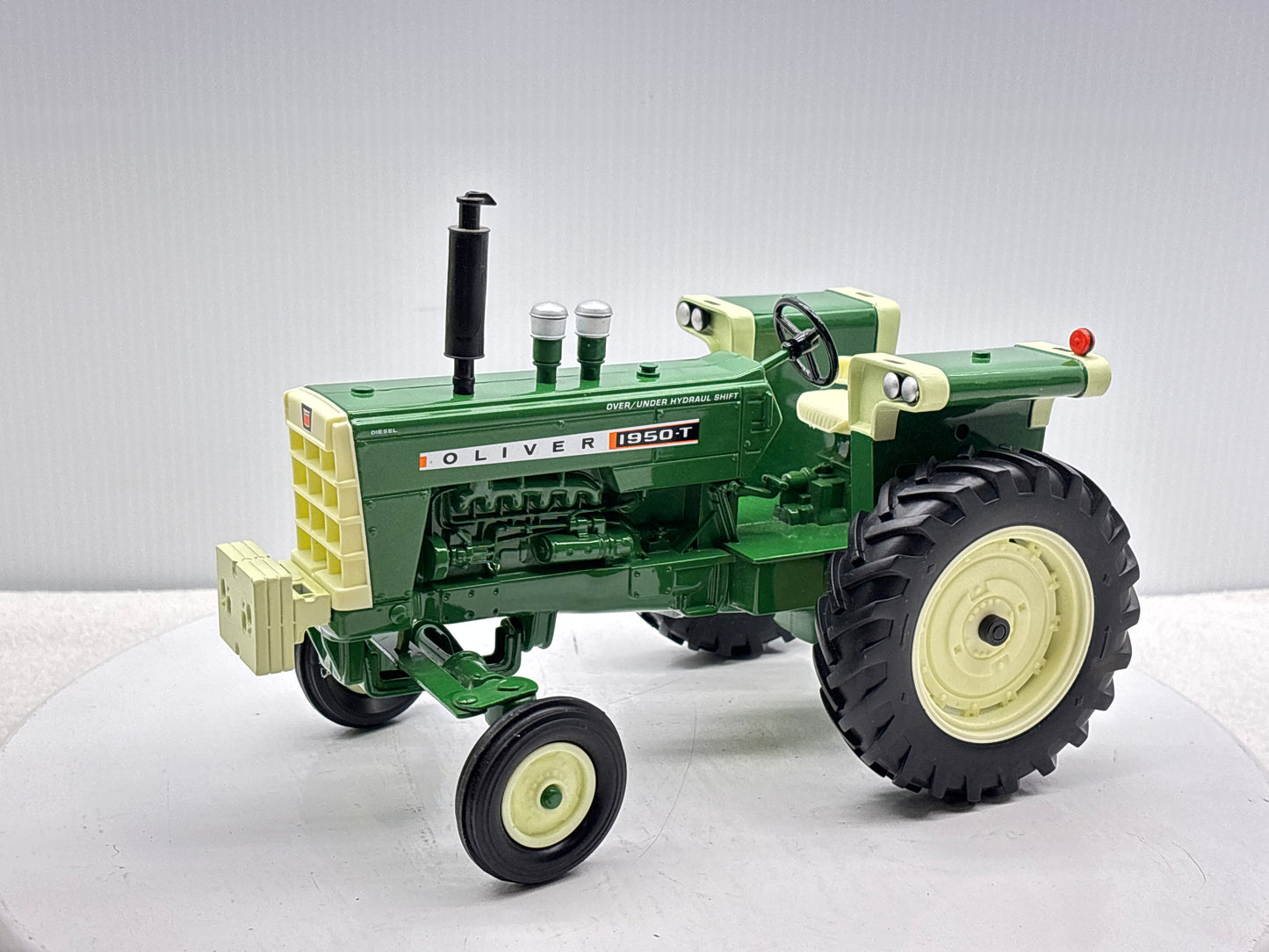 1/16 Oliver 1950-T