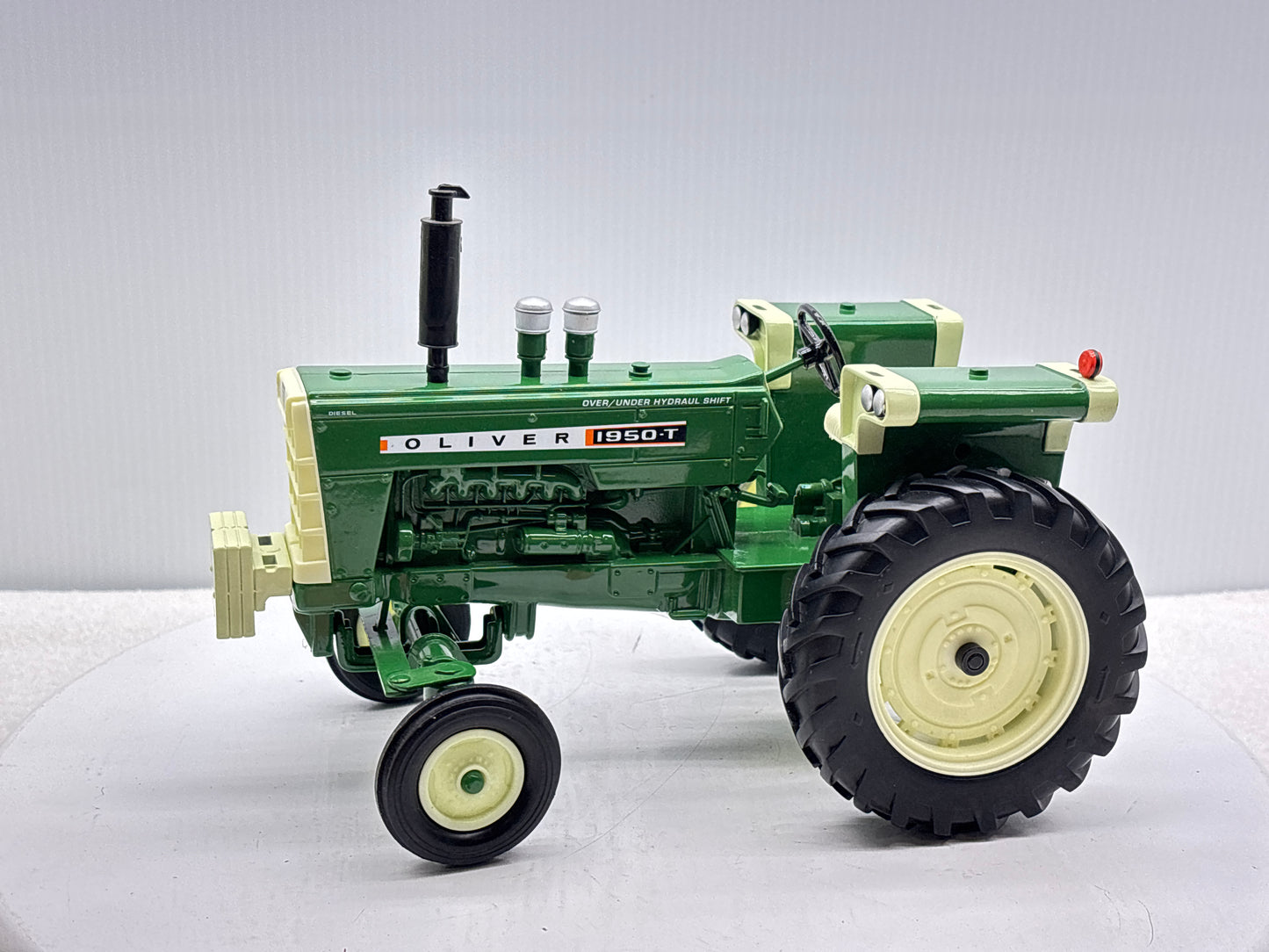 1/16 Oliver 1950-T