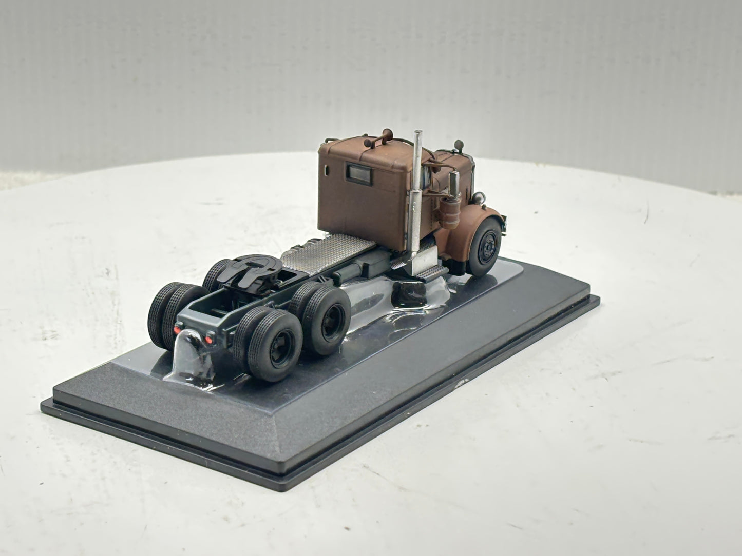 1/64 Peterbilt 281 (1955)