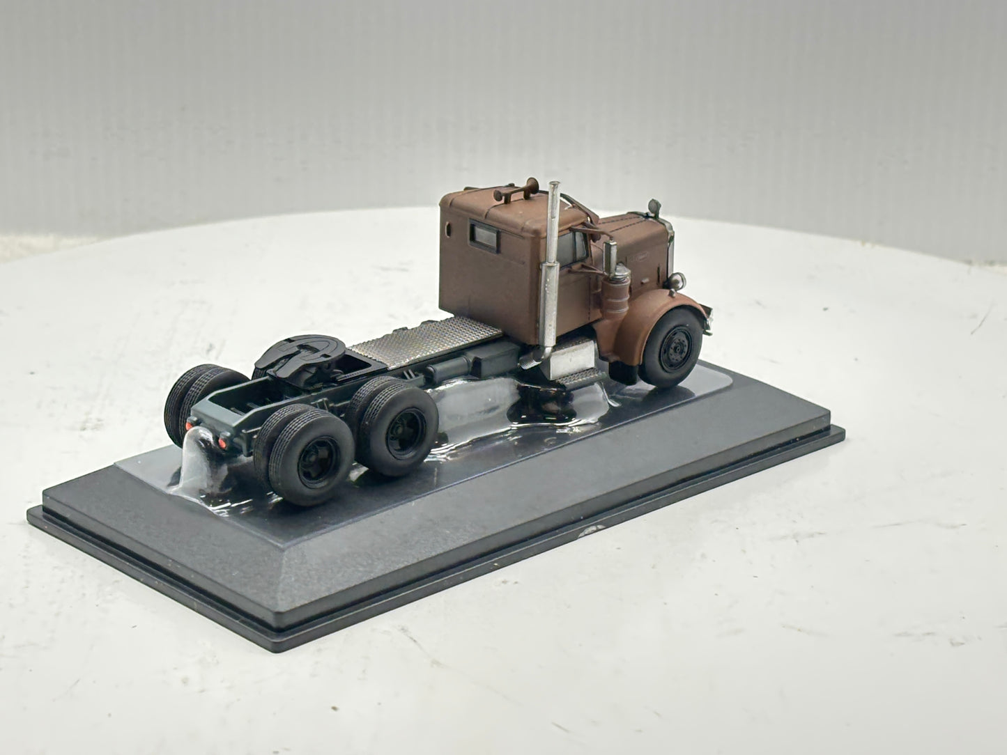 1/64 Peterbilt 281 (1955)