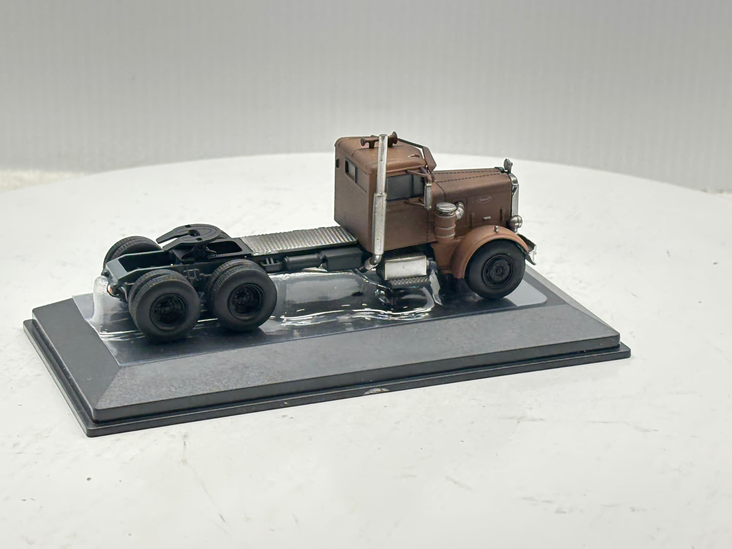 1/64 Peterbilt 281 (1955)