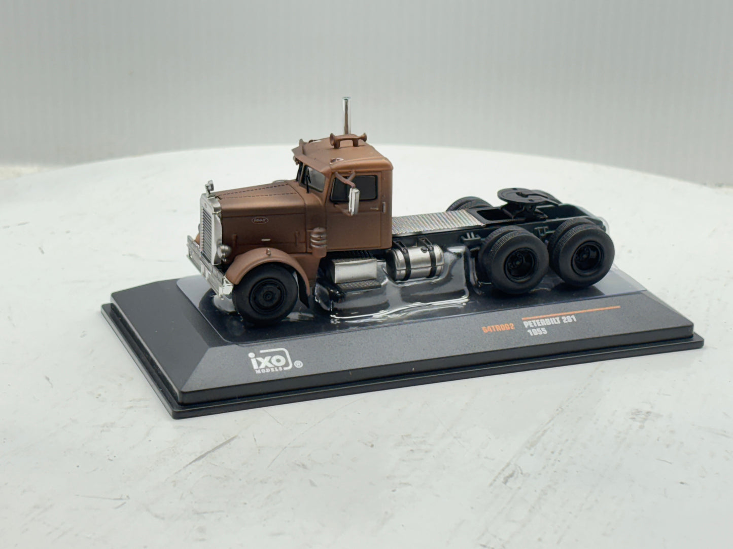 1/64 Peterbilt 281 (1955)