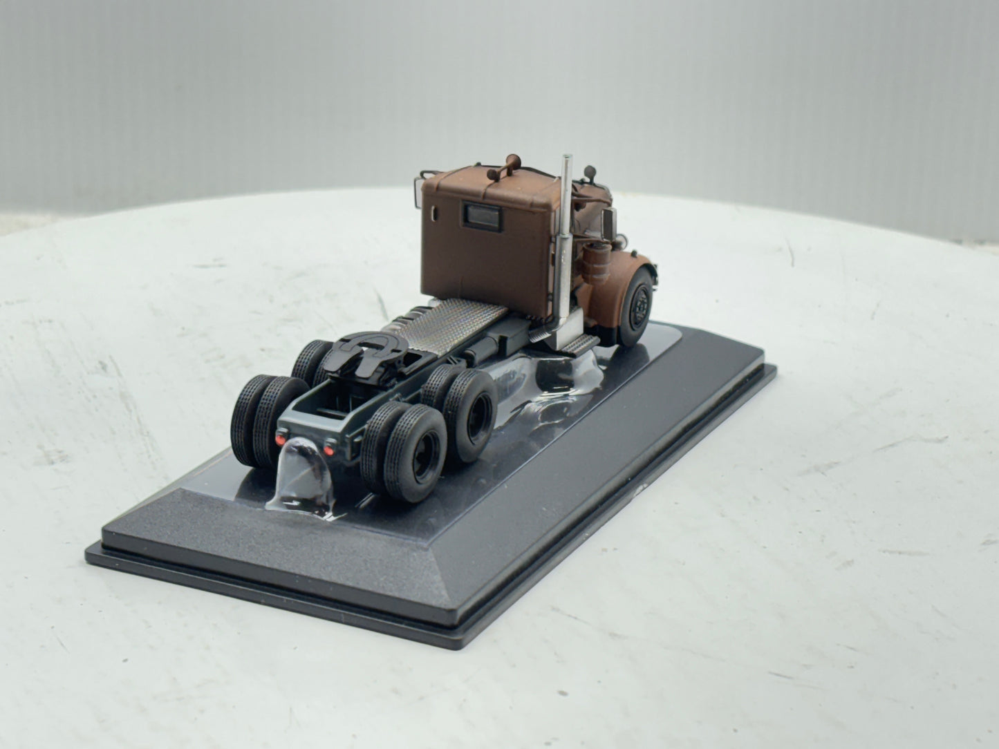 1/64 Peterbilt 281 (1955)