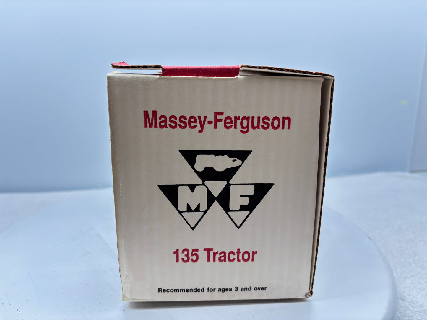 1/16 Massey Ferguson 135 National Farm Machinery Show