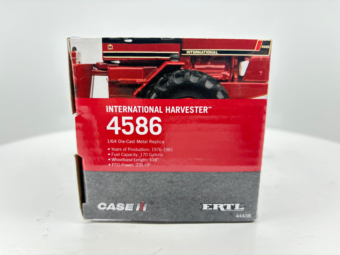 1/64 International 4586