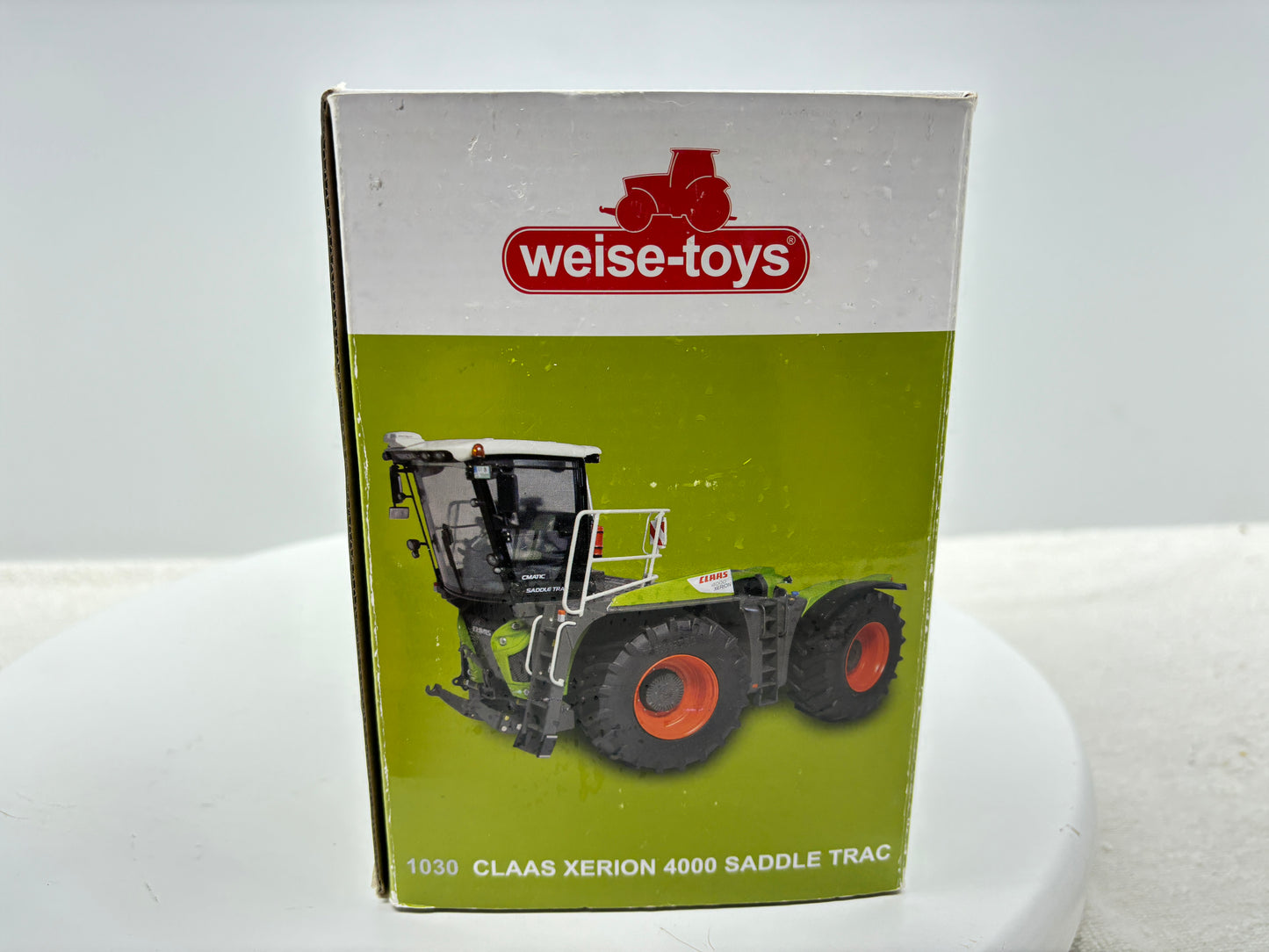 1/32 Claas Xerion 4000 Saddle Trac
