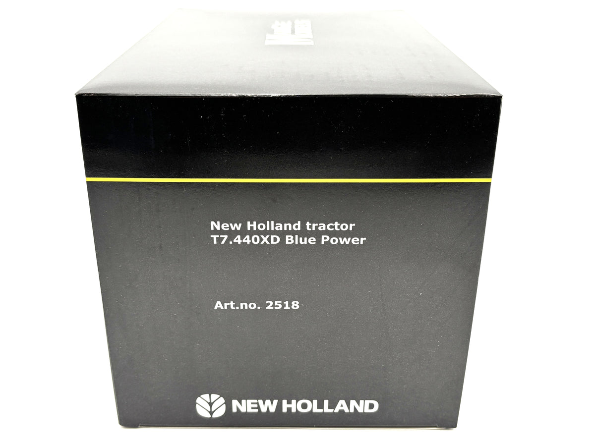 1/32 New Holland T7.440XD Blue Power