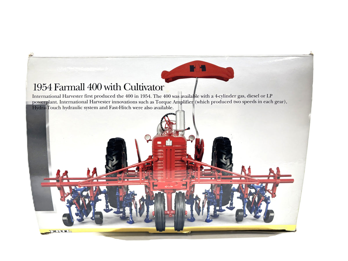 1/16 International Farmall 400 with Cultivator
