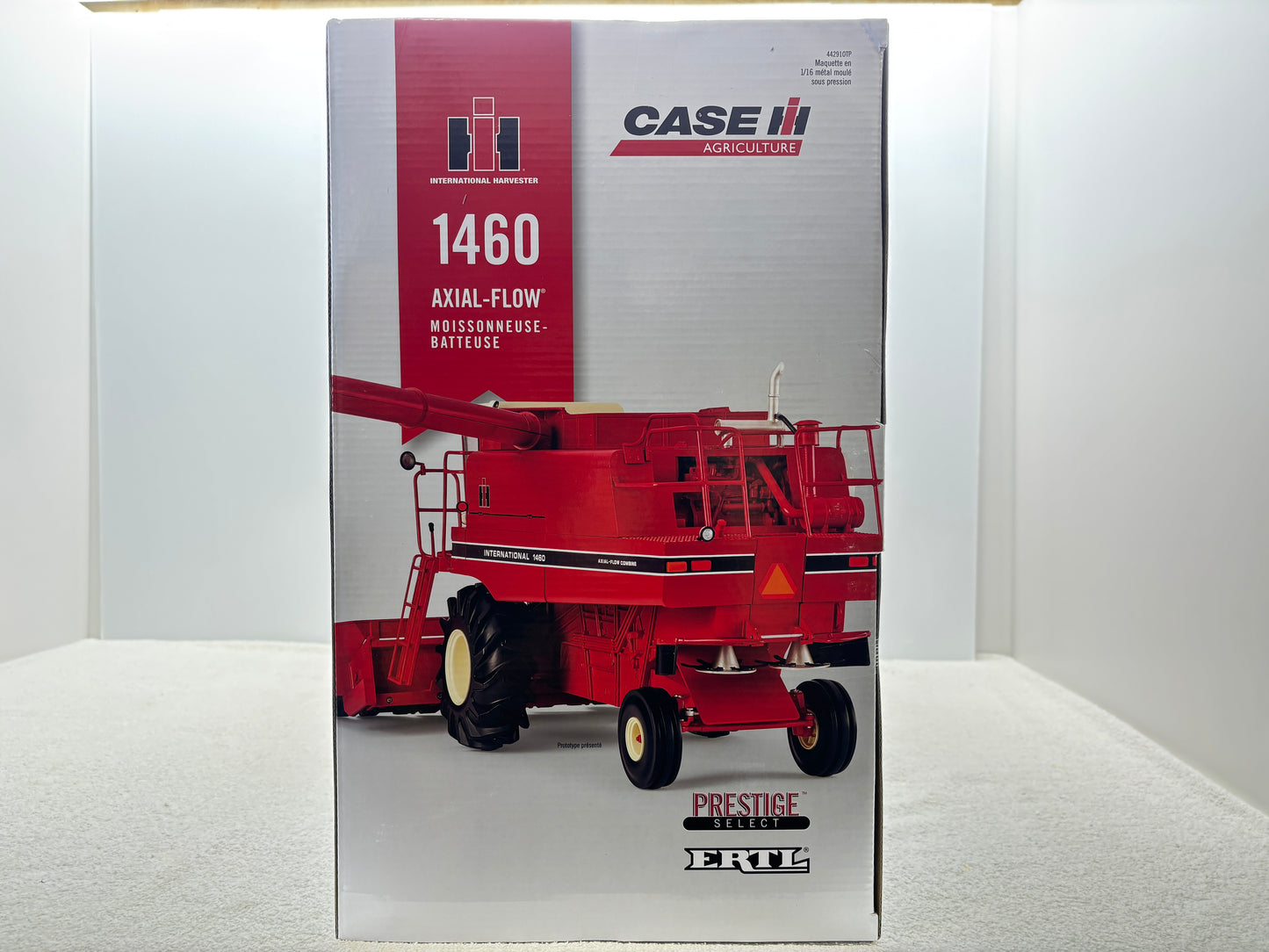1/16 International 1460 Prestige Select