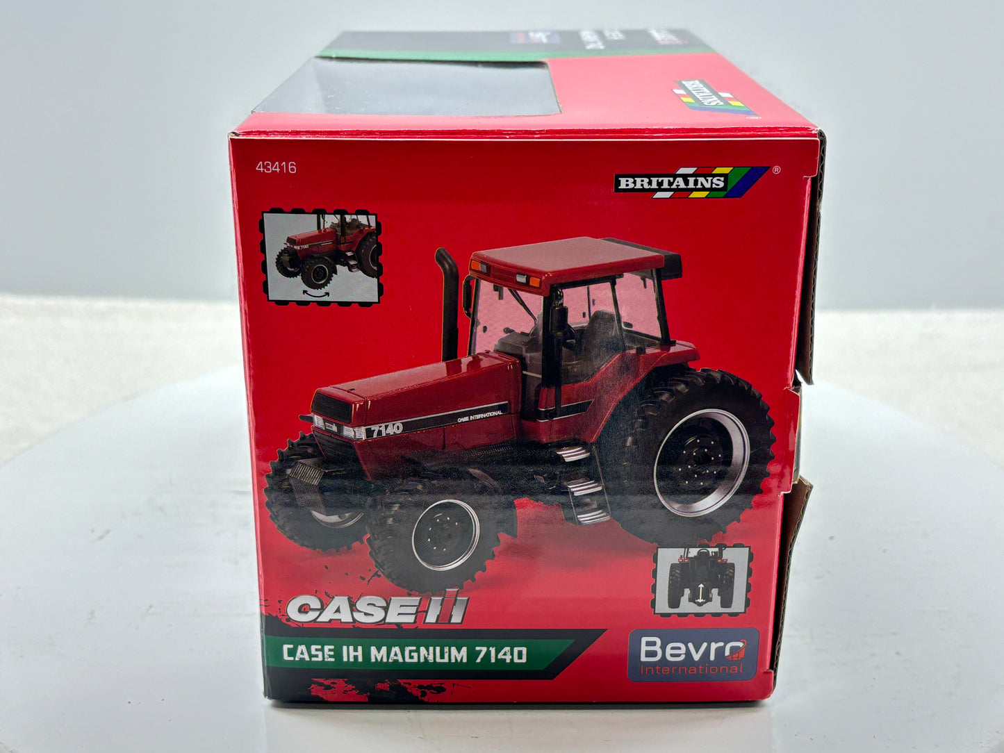1/32 Case IH Magnum 7140 Black