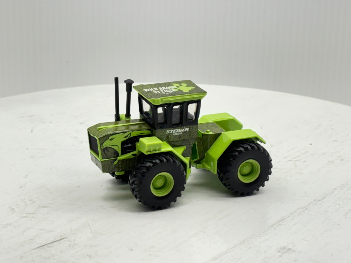 1/64 Steiger Cougar