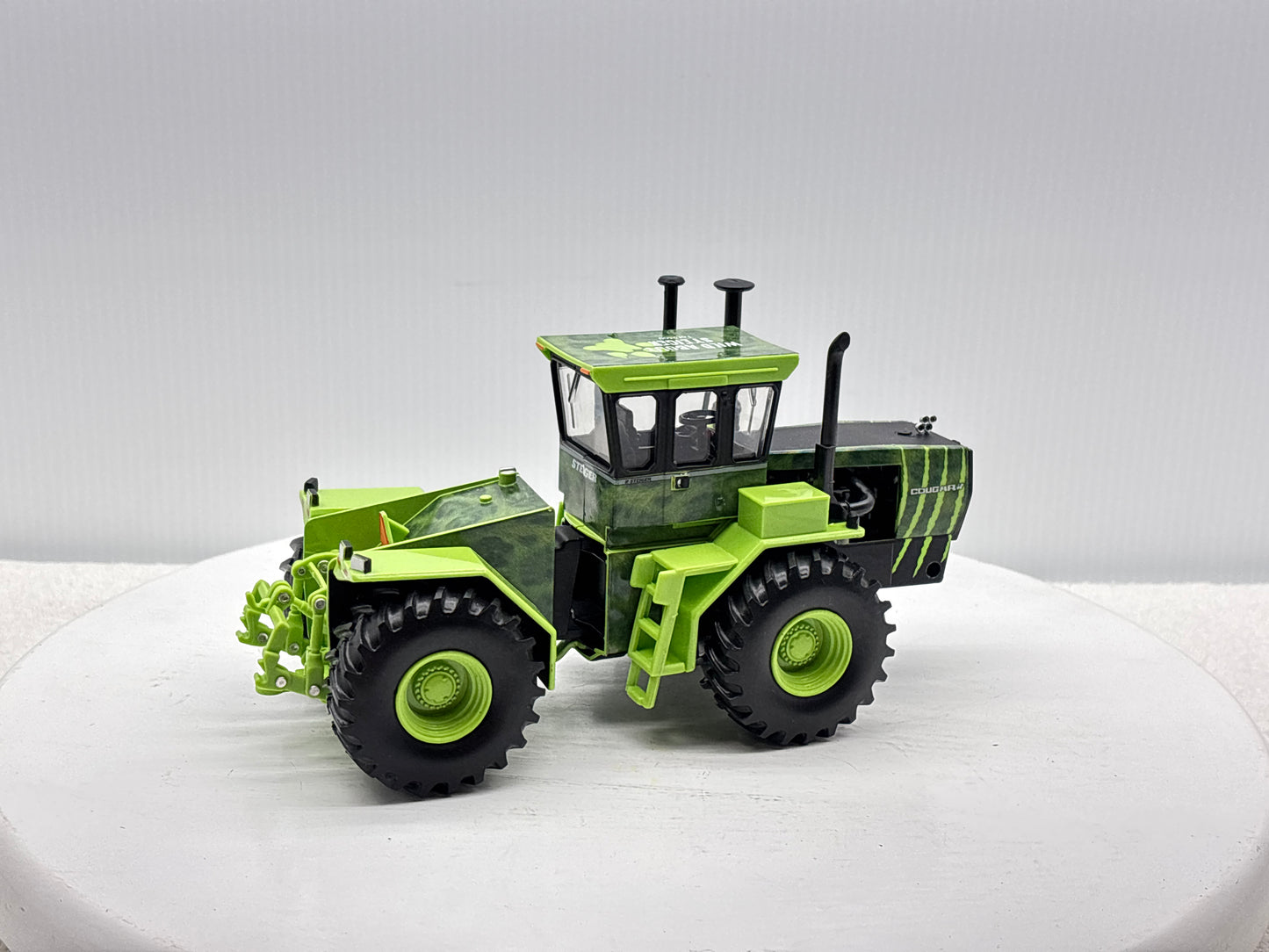 1/32 Steiger Cougar ''Wild About Steiger''