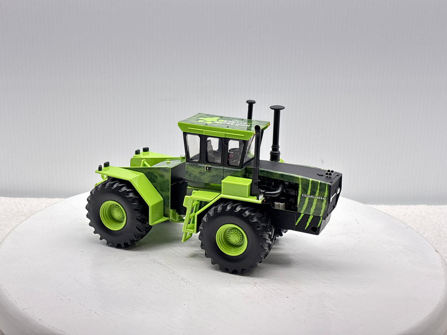 1/32 Steiger Cougar ''Wild About Steiger''