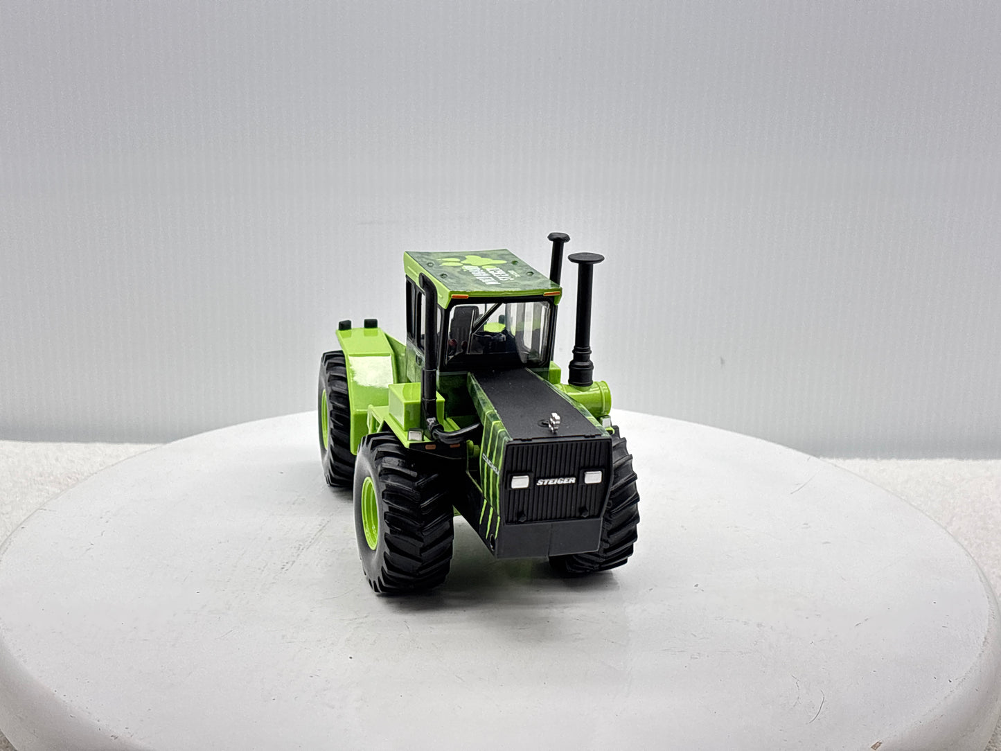 1/32 Steiger Cougar ''Wild About Steiger''