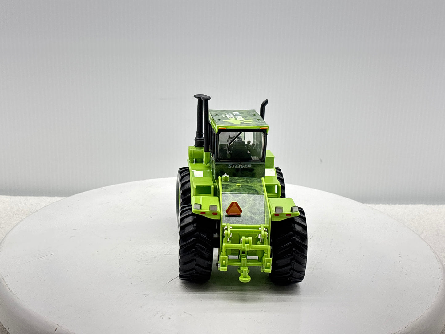 1/32 Steiger Cougar ''Wild About Steiger''