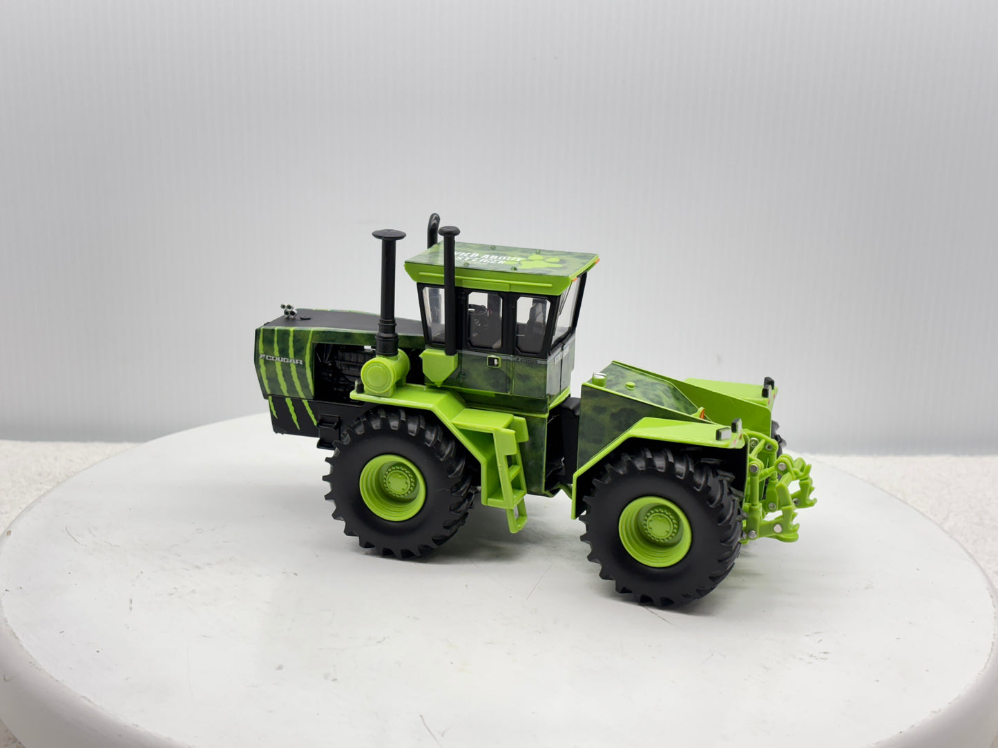 1/32 Steiger Cougar ''Wild About Steiger''