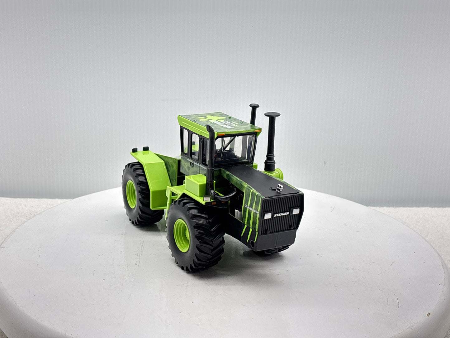 1/32 Steiger Cougar ''Wild About Steiger''
