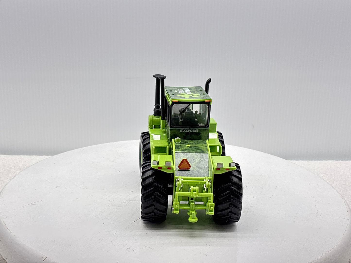 1/32 Steiger Cougar ''Wild About Steiger''