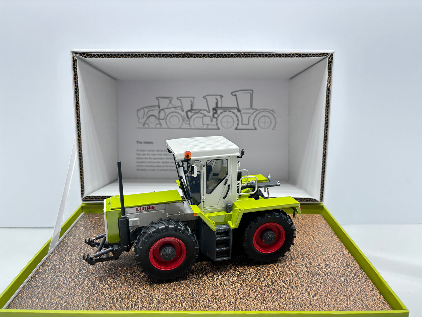 1/32 Claas Xerion 207