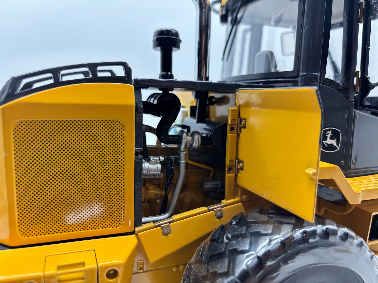 1/16 John Deere 544J