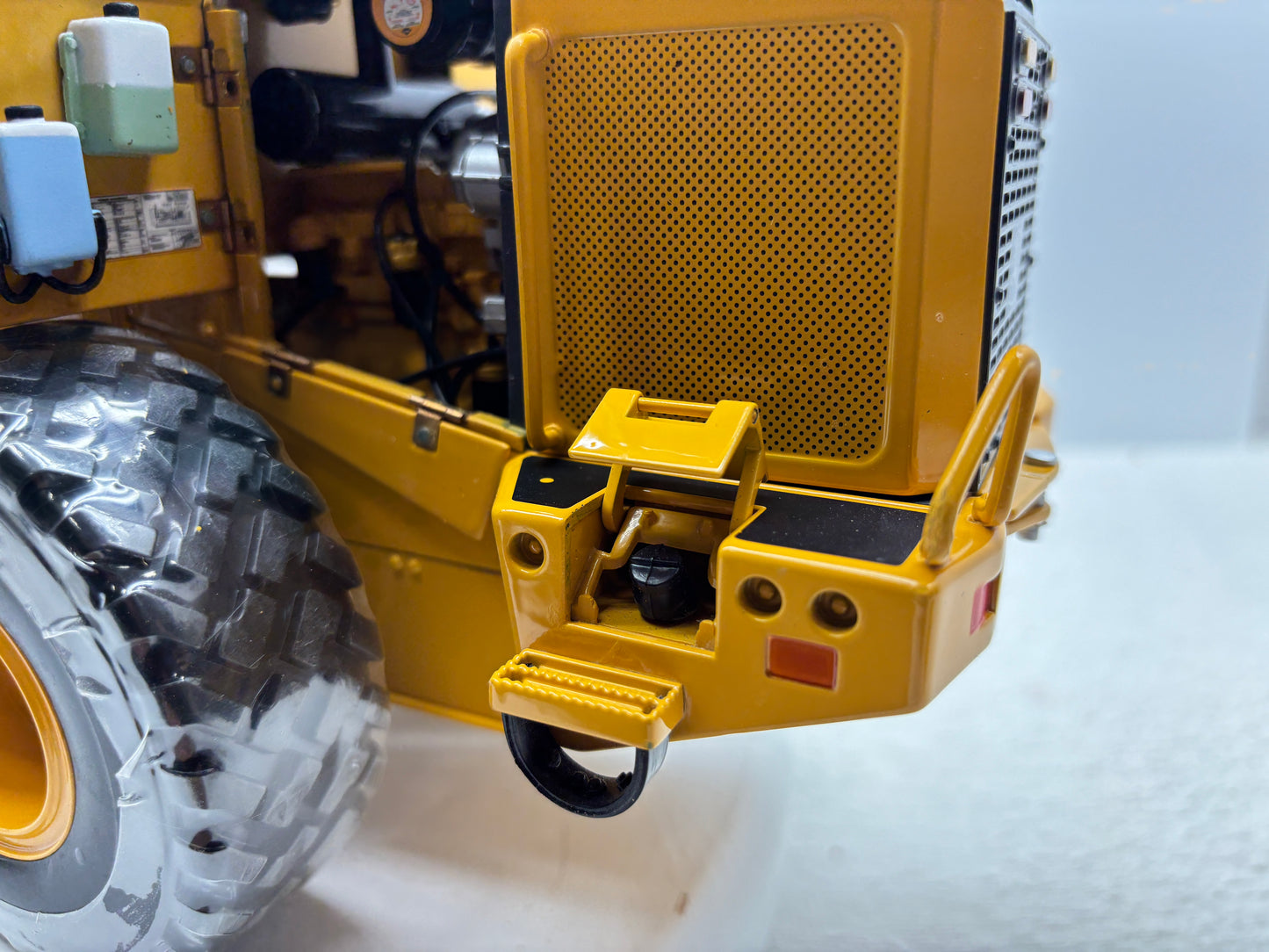 1/16 John Deere 544J