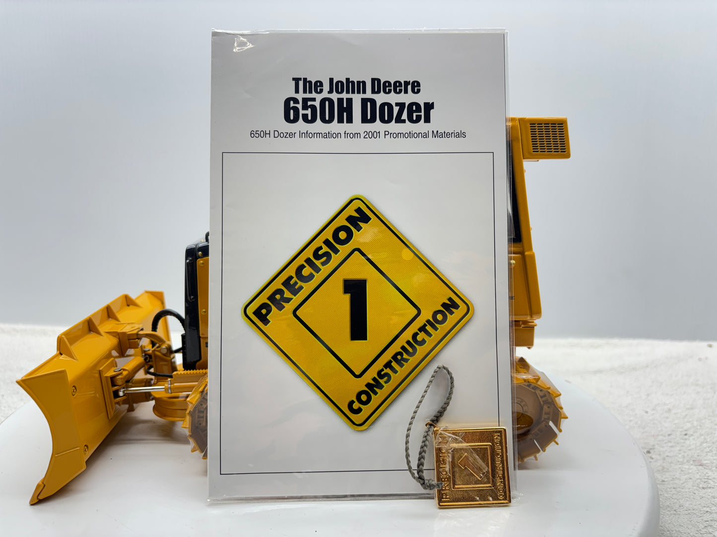 1/16 John Deere 650H Precision