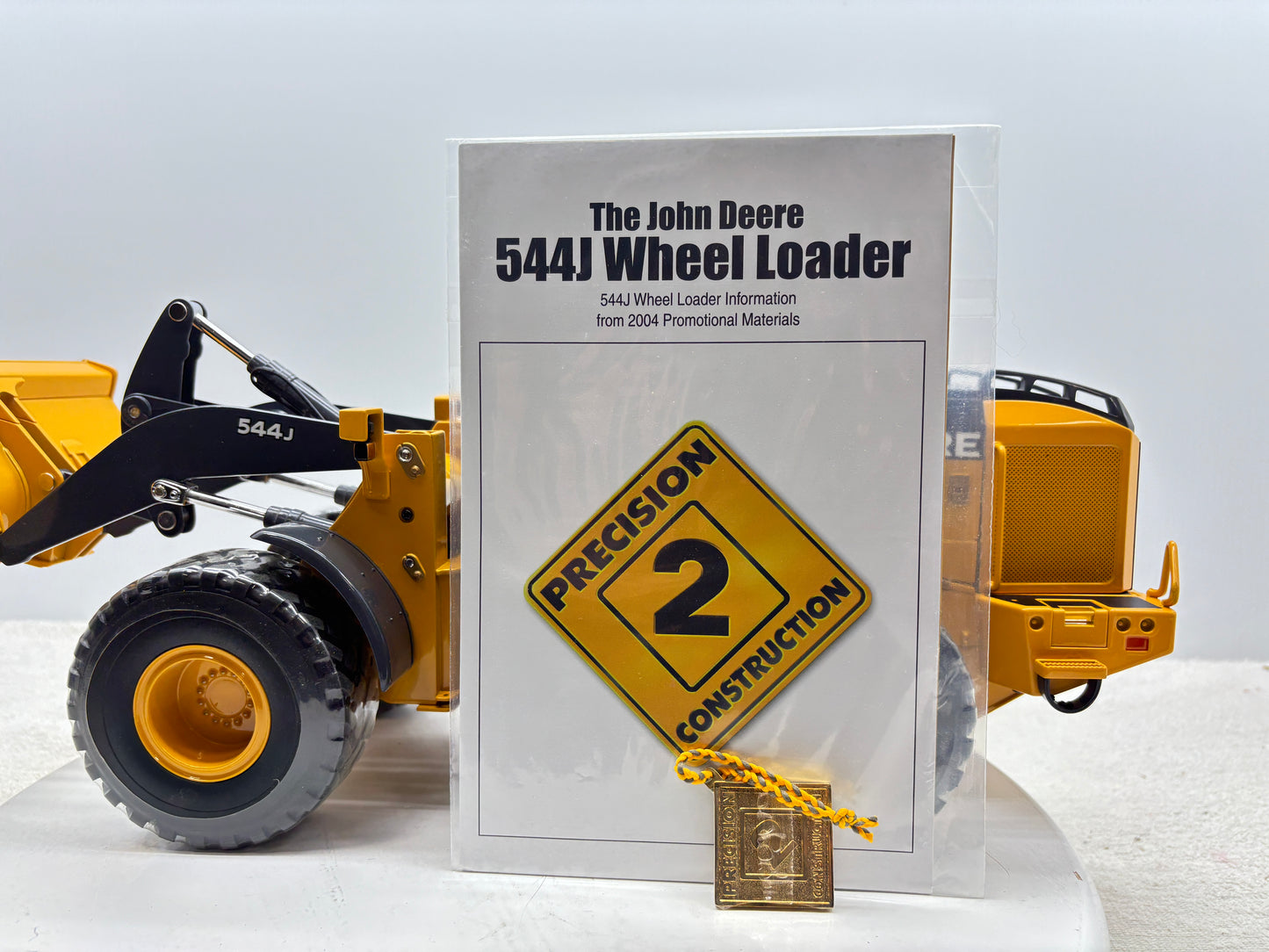 1/16 John Deere 544J
