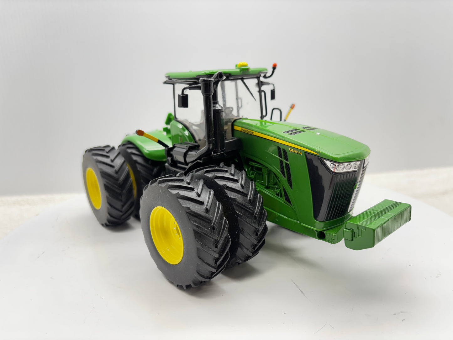 1/32 John Deere 9560R