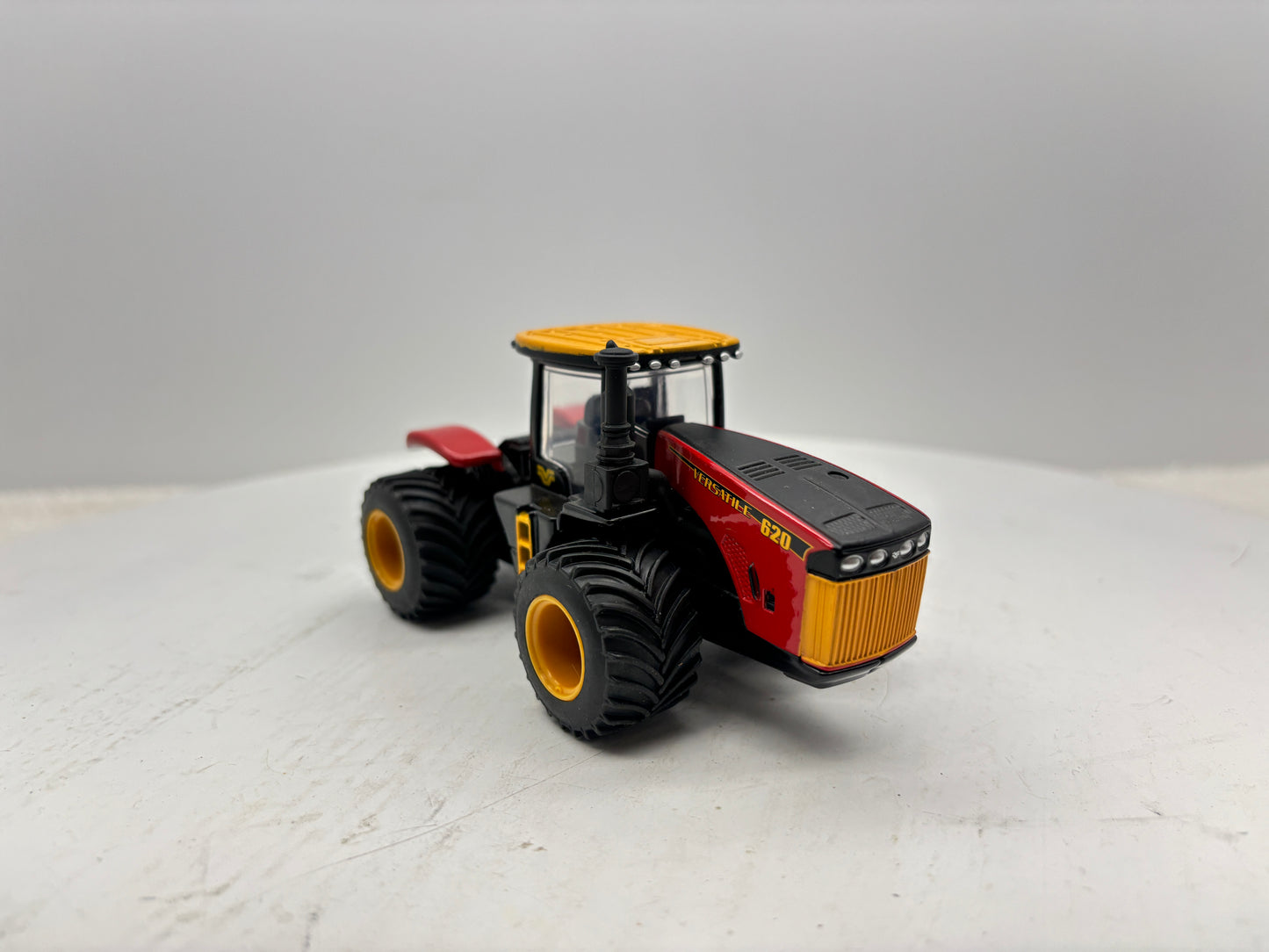 1/64 Versatile 620 LSW